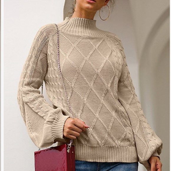 Romantic Bellowing Ballon Sleeved Sweater - Picture 2 of 5